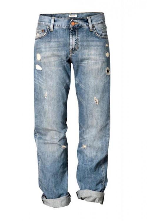 boyfriend-jeans- e giacchino in paillettes